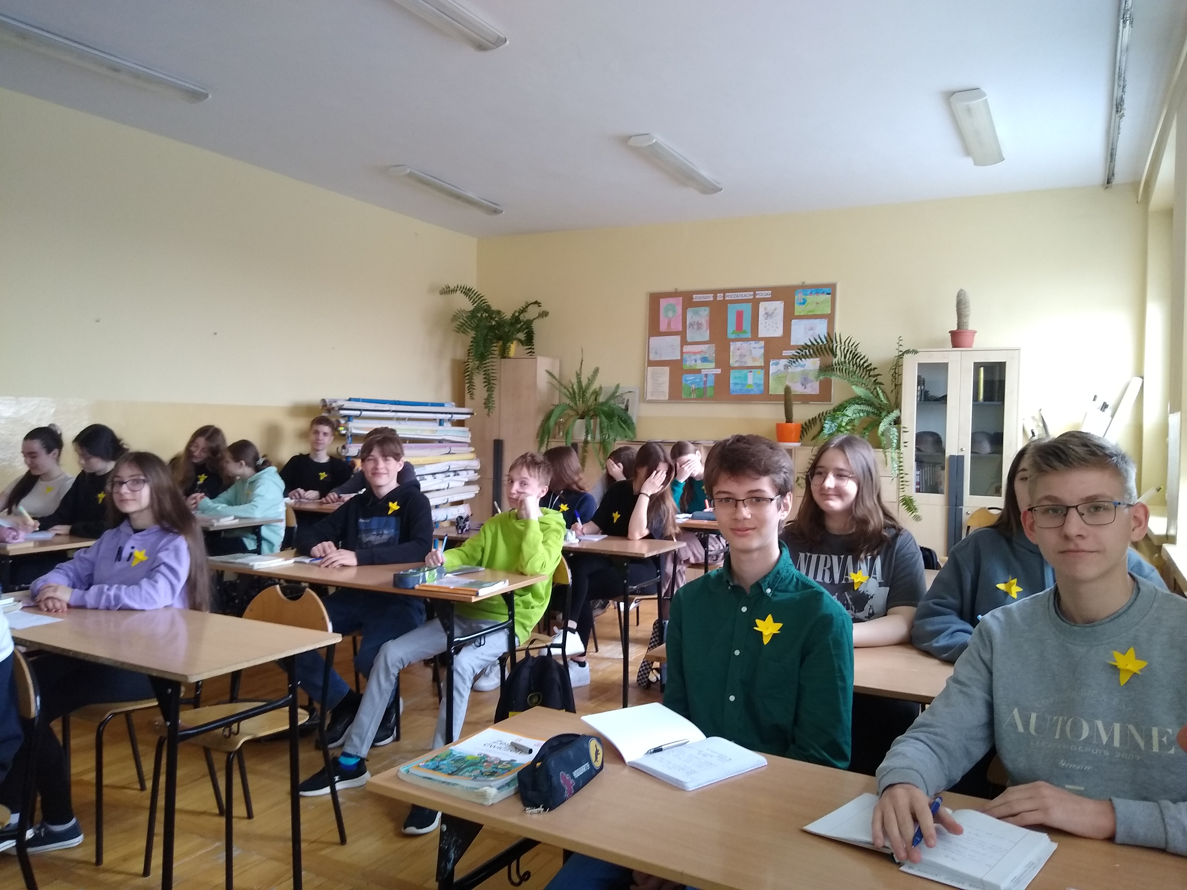 Uczniowie klasy 8 c podczas lekcji o powstaniu w getcie warszawskim